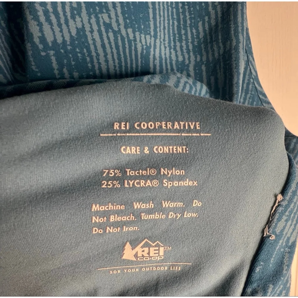 REI Cooperative Blue Cropped Athletic Workout Yoga Tank Top